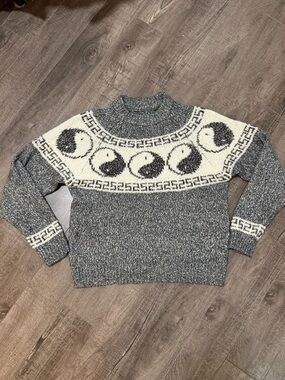 Wrangler Yin Yang Sweater - UK 8 - US Medium